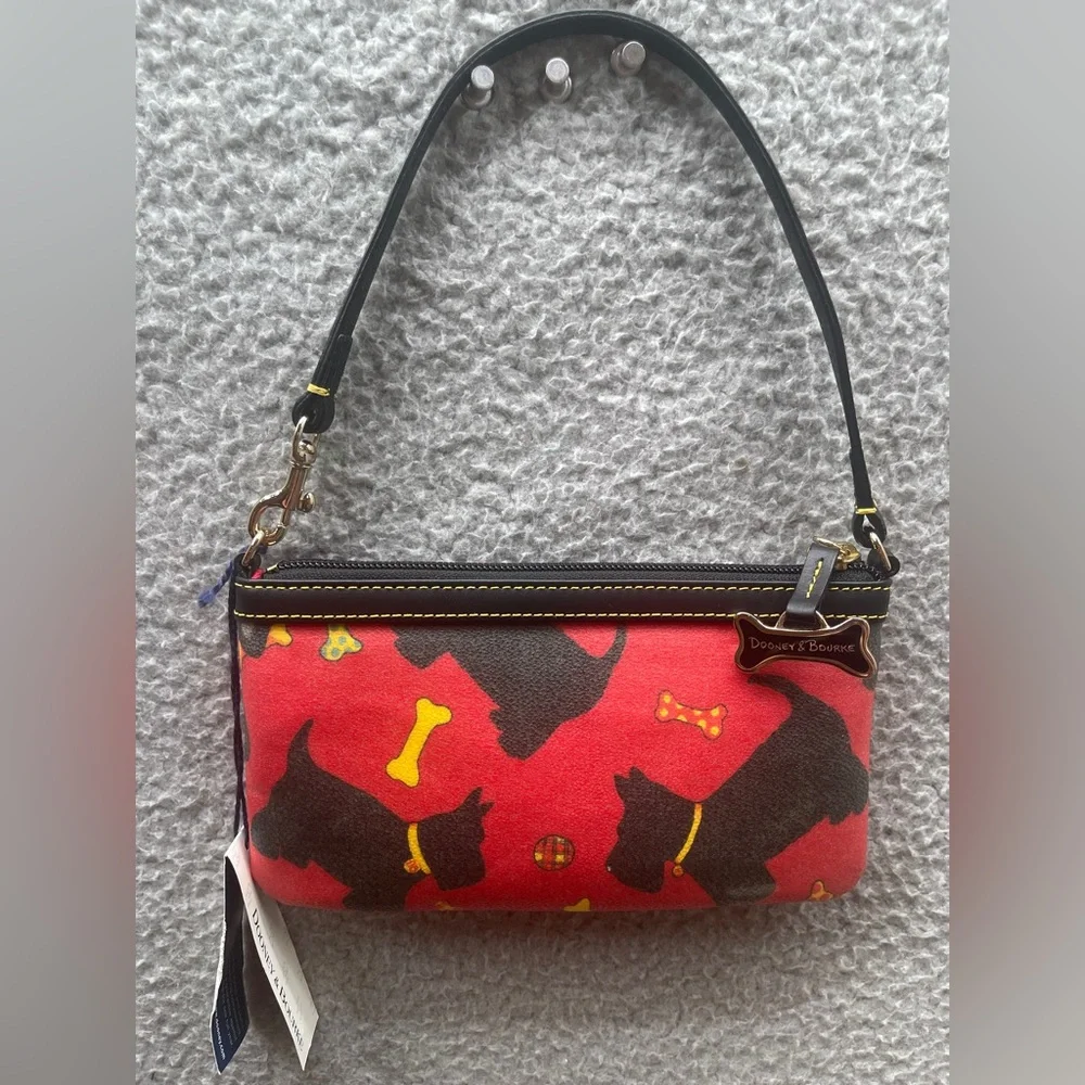 Dooney & Bourke Red Black Wristlet Scottie dogs COA - Picture 2 of 13